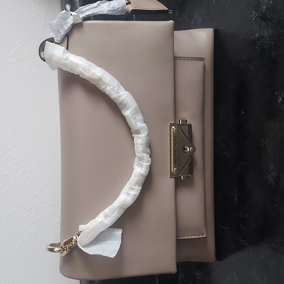 Michael Kors Handbags - Michael Kors CeCe Leather Crossbody Shoulder Bag, NWT